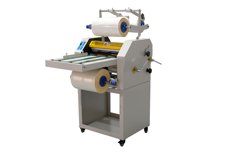 SMFM390A  Digital with rewinding device laminating machine